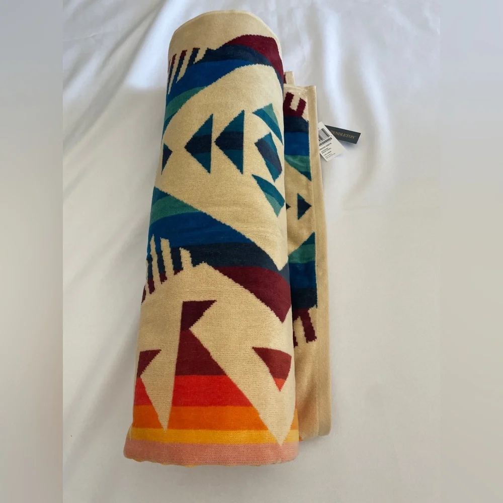 NWT Pendleton Spa Towel Los Lunas Jacquard Beach Pool XL 40x70 Oversized Cotton